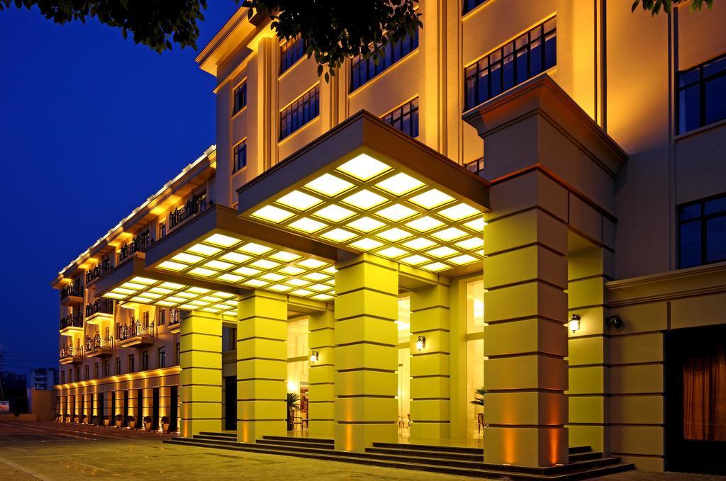 Alton Hotel Wuhu Exterior photo