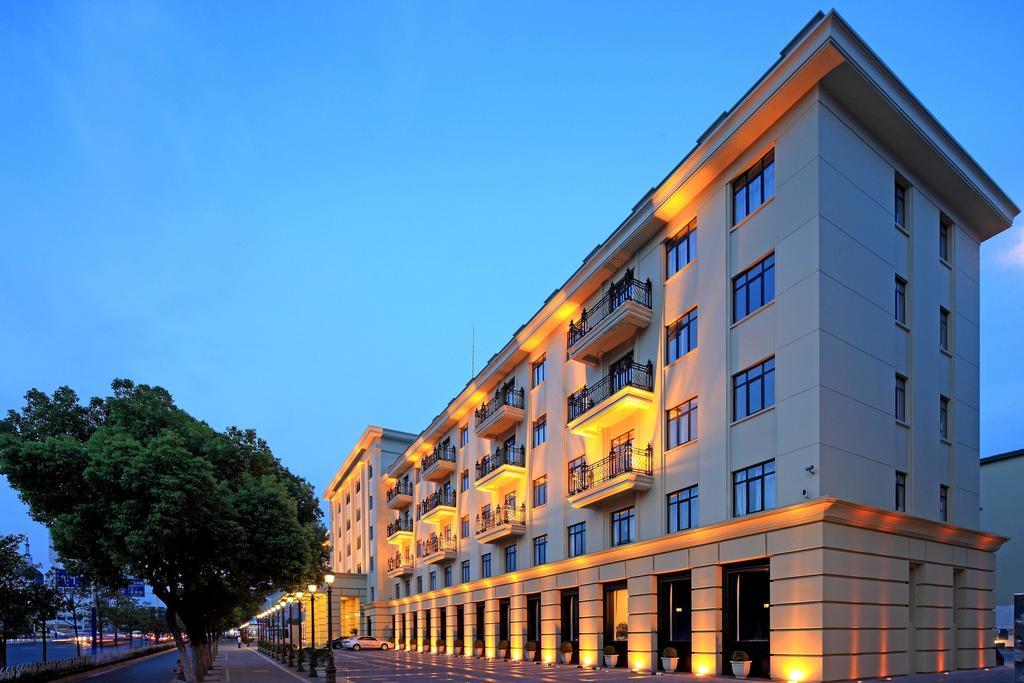 Alton Hotel Wuhu Exterior photo