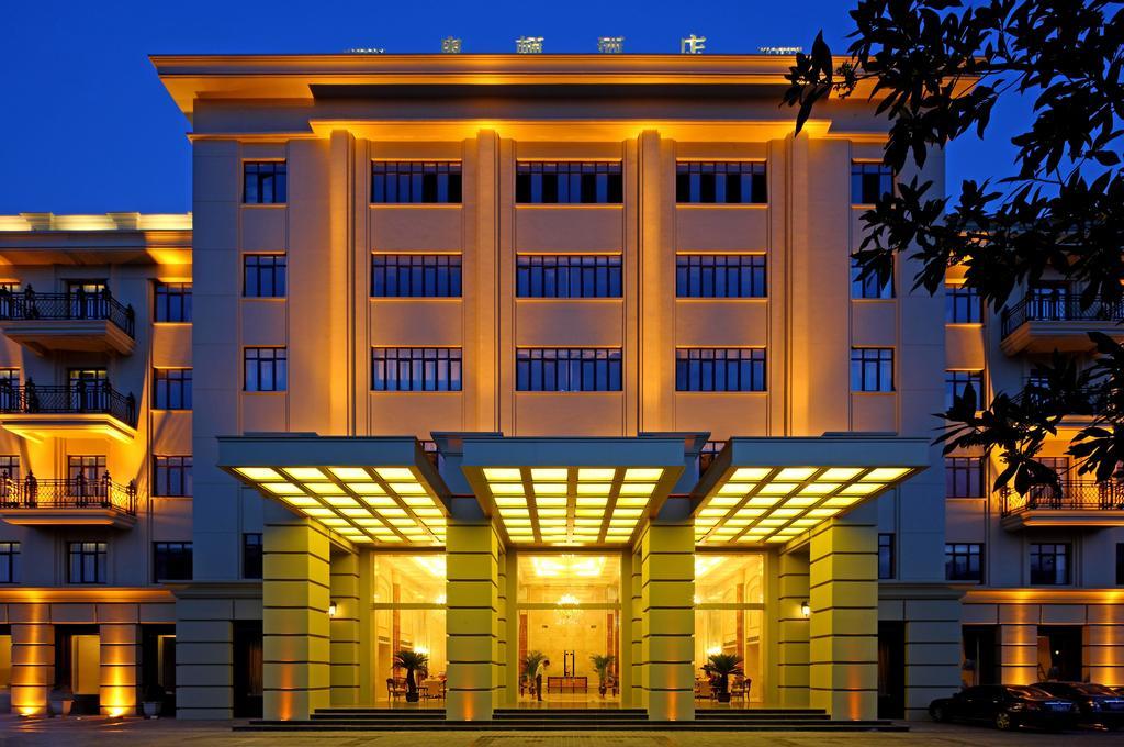 Alton Hotel Wuhu Exterior photo