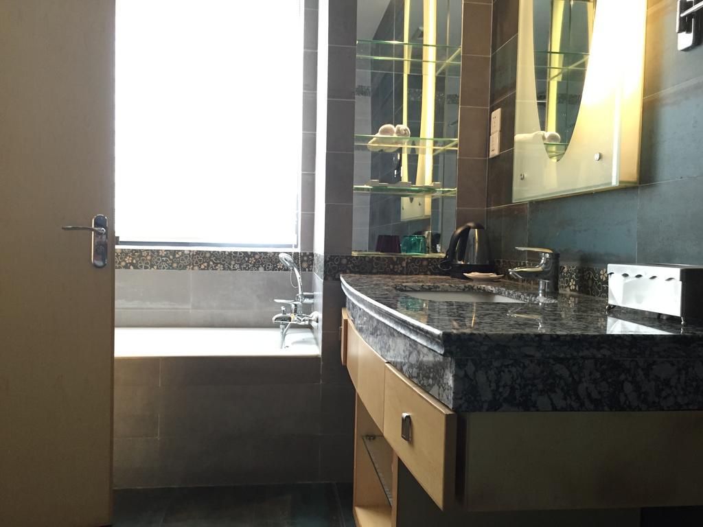 Alton Hotel Wuhu Room photo